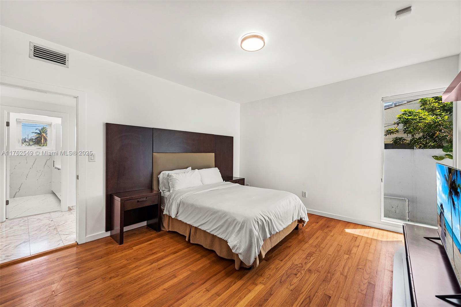 BISCAYNE POINT - Residential