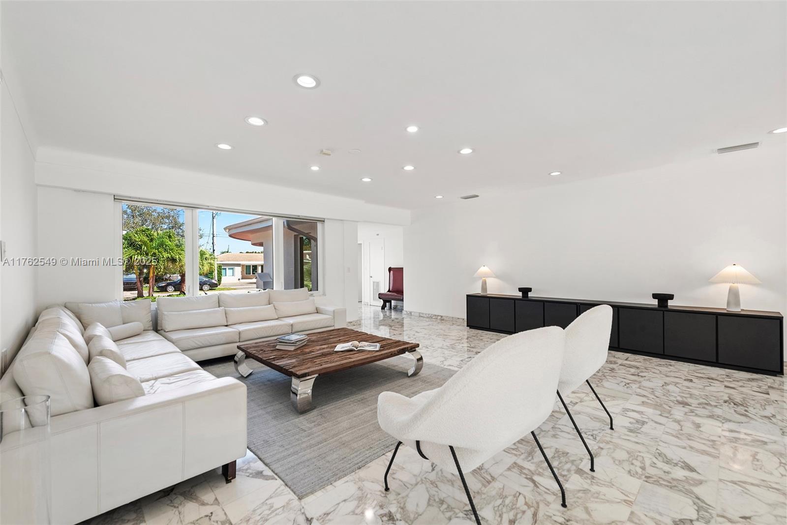 BISCAYNE POINT - Residential