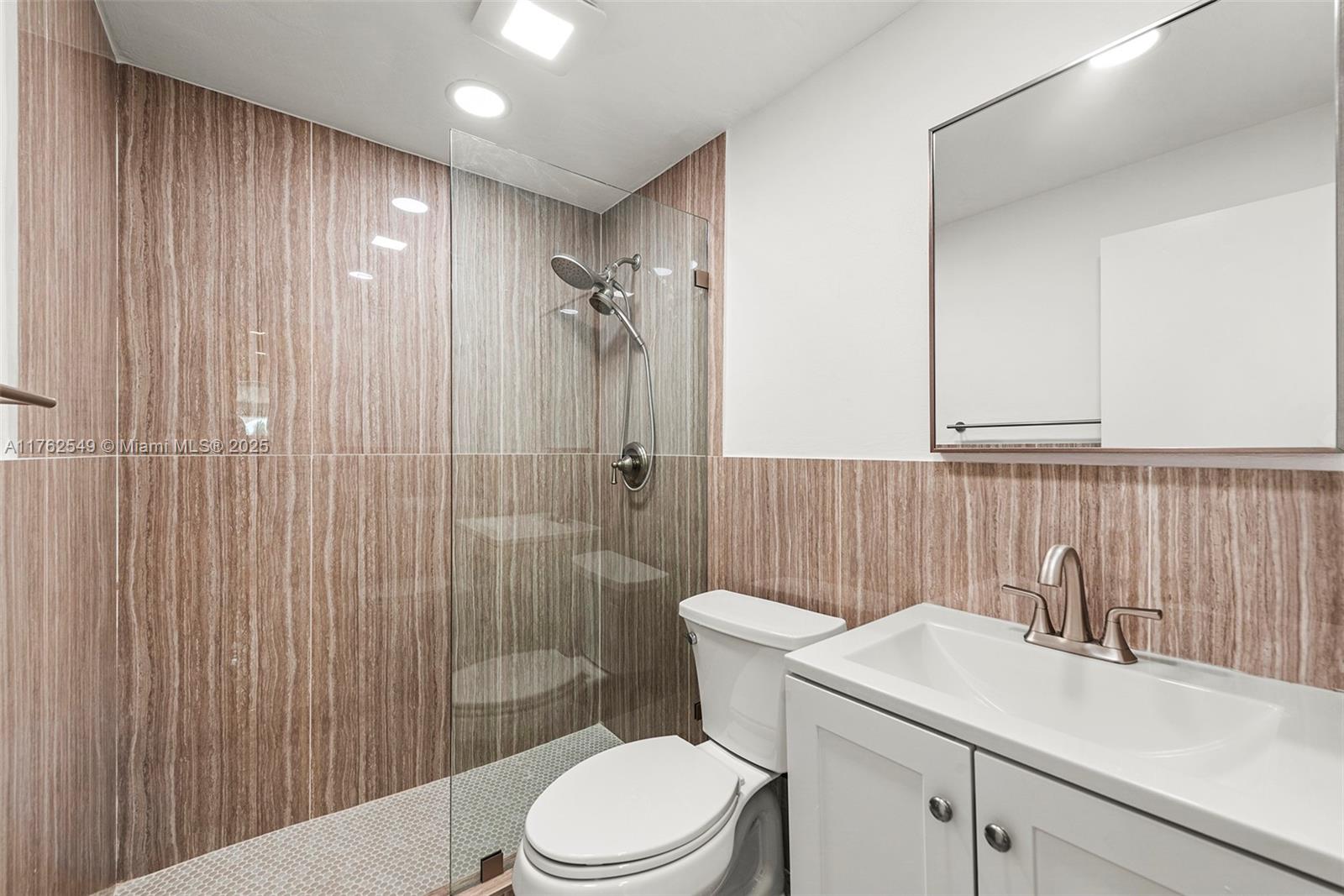 BISCAYNE POINT - Residential