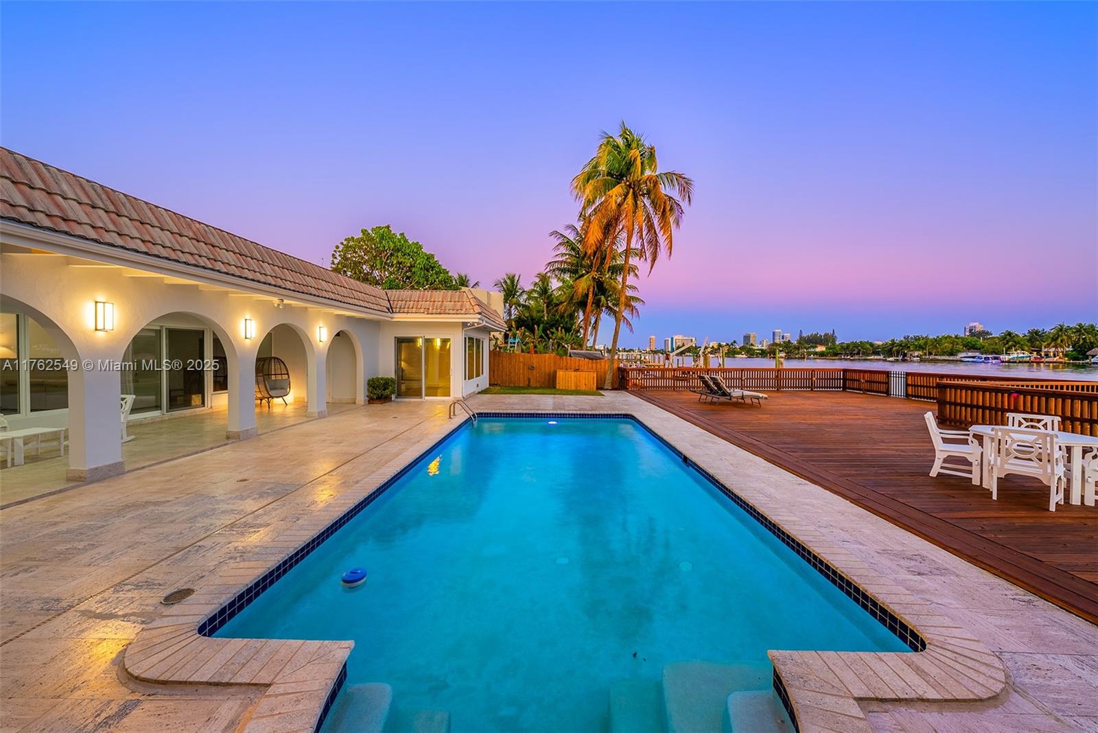 BISCAYNE POINT - Residential