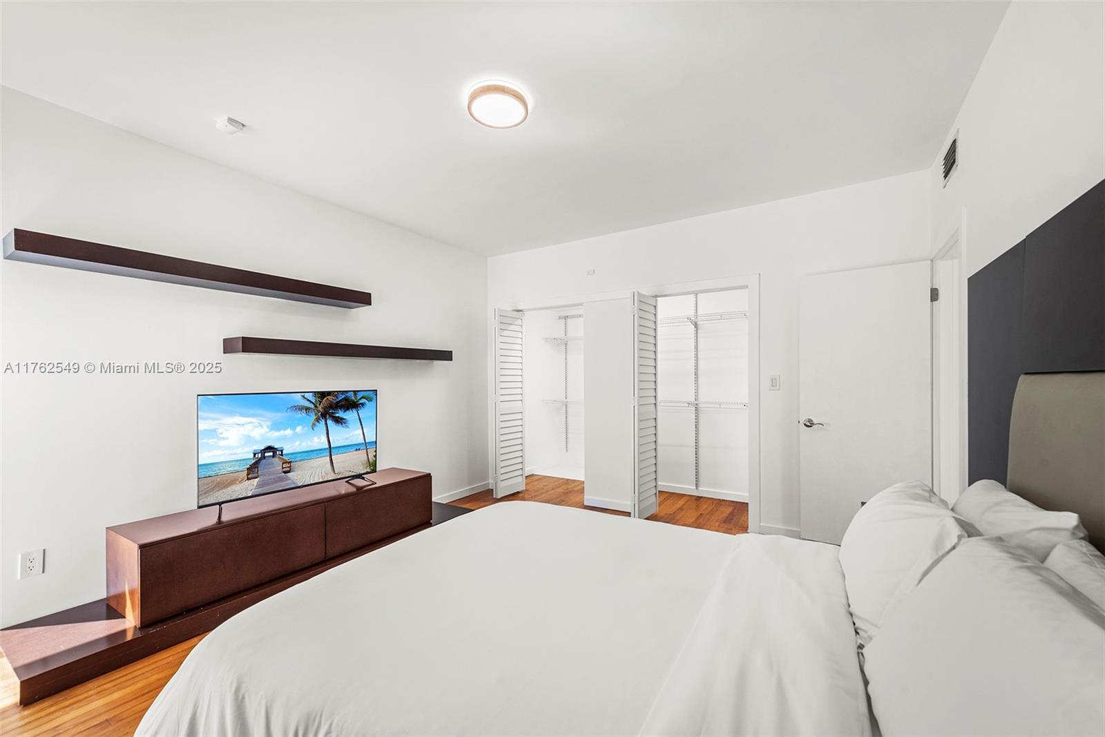 BISCAYNE POINT - Residential