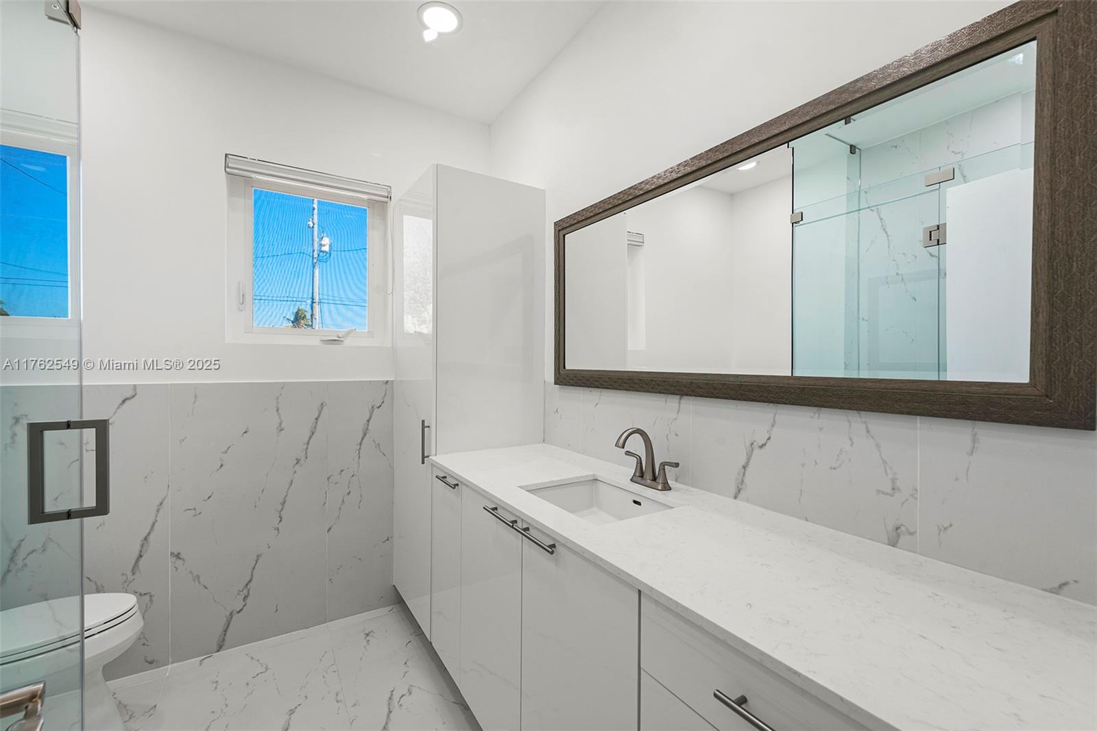 BISCAYNE POINT - Residential