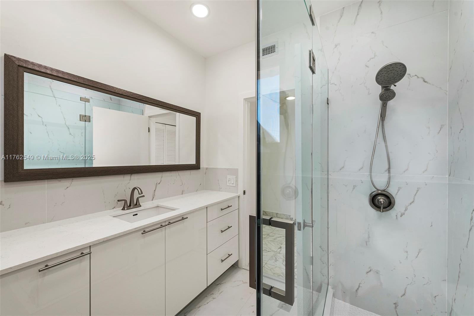 BISCAYNE POINT - Residential