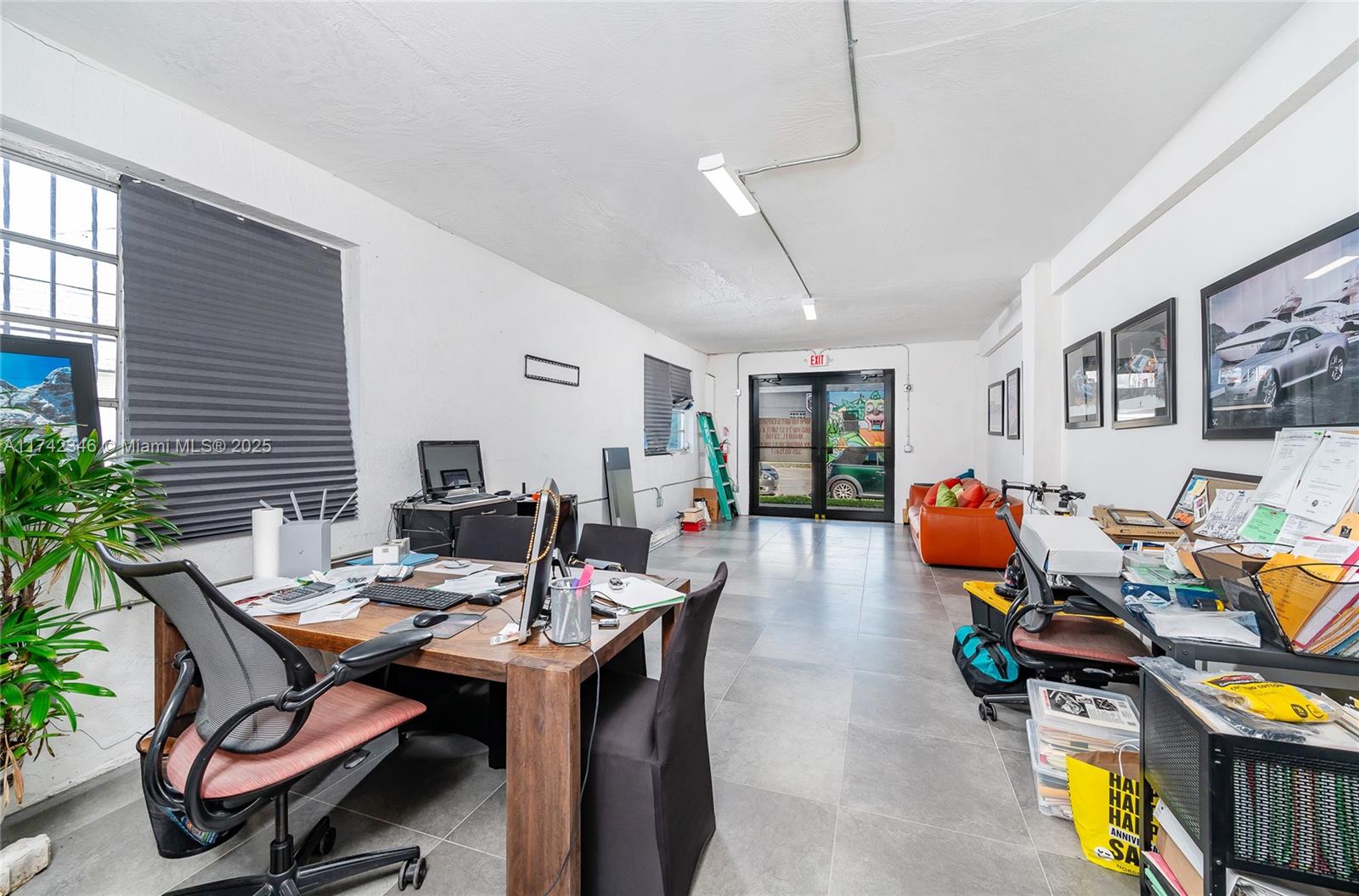 660 NW 71st St