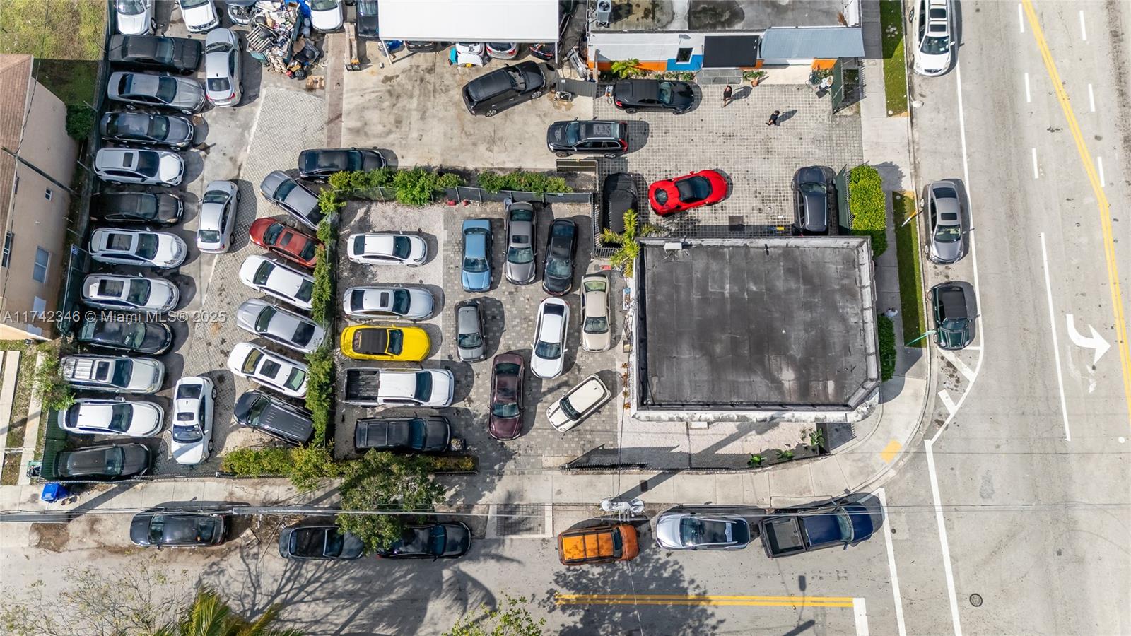 660 NW 71st St