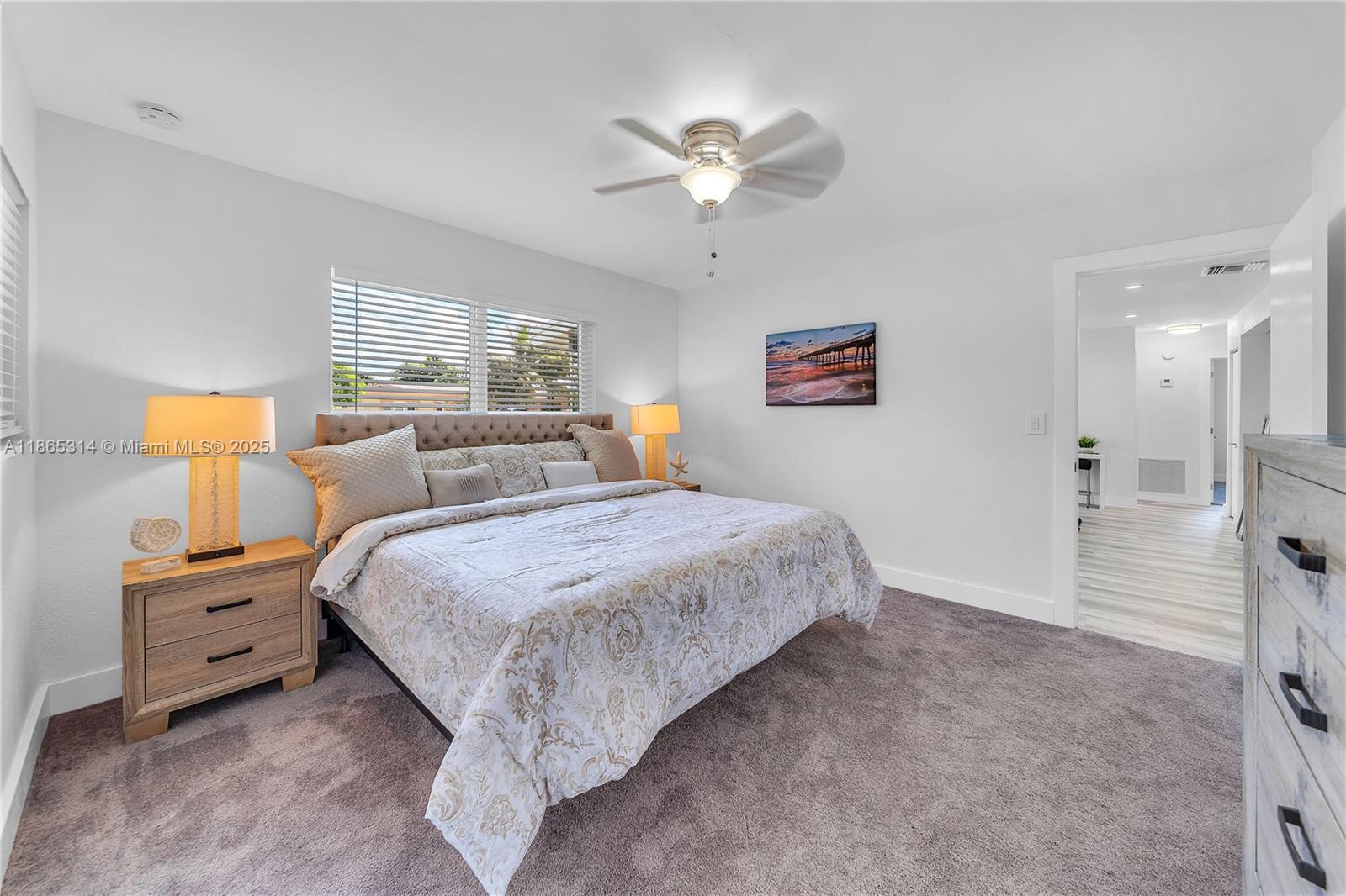 513 W Evanston Cir