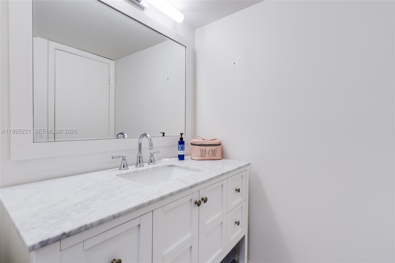 NORTHGATE TOWNHOUSE CONDO - Residential Lease