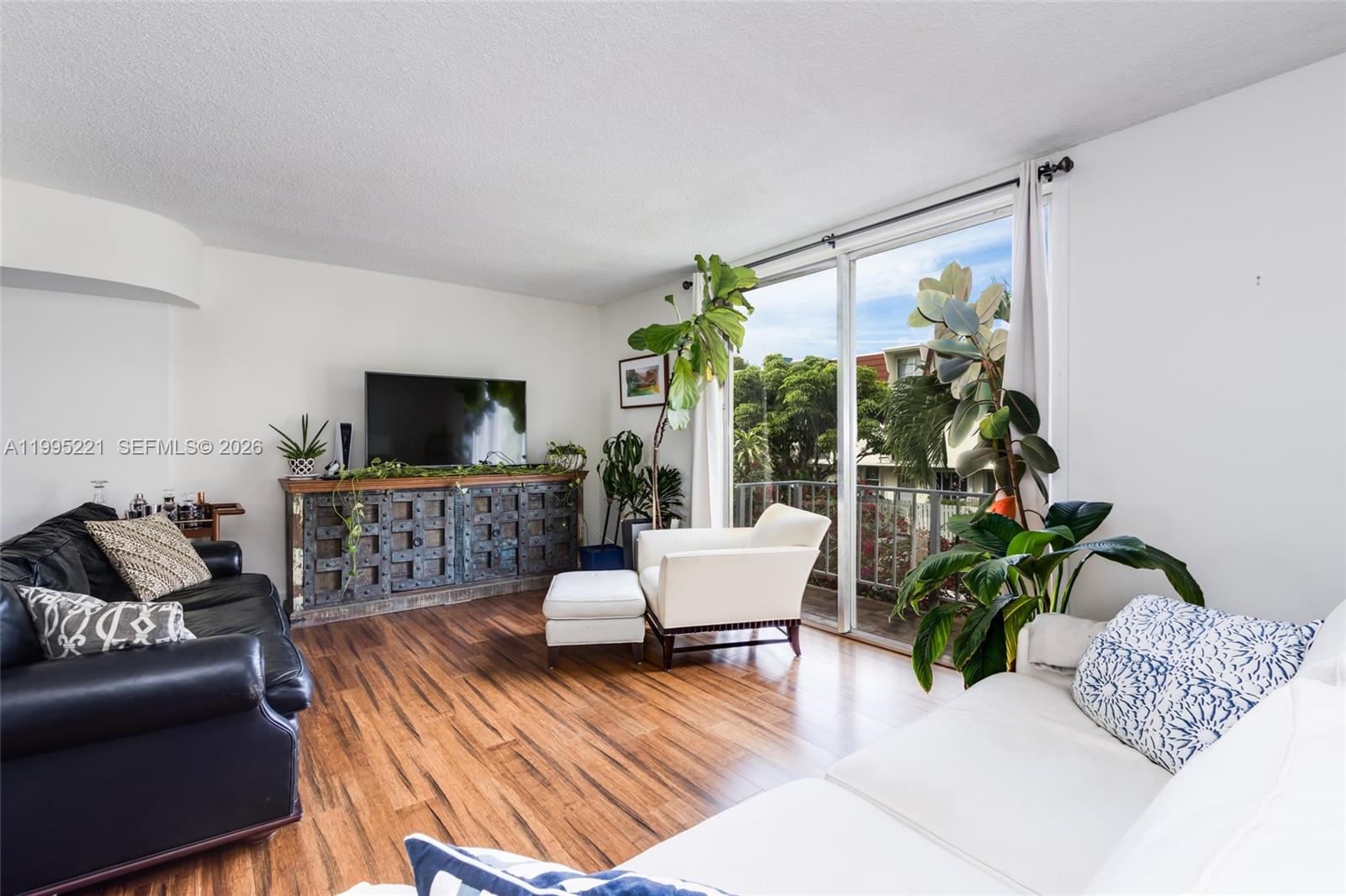 NORTHGATE TOWNHOUSE CONDO - Residential Lease