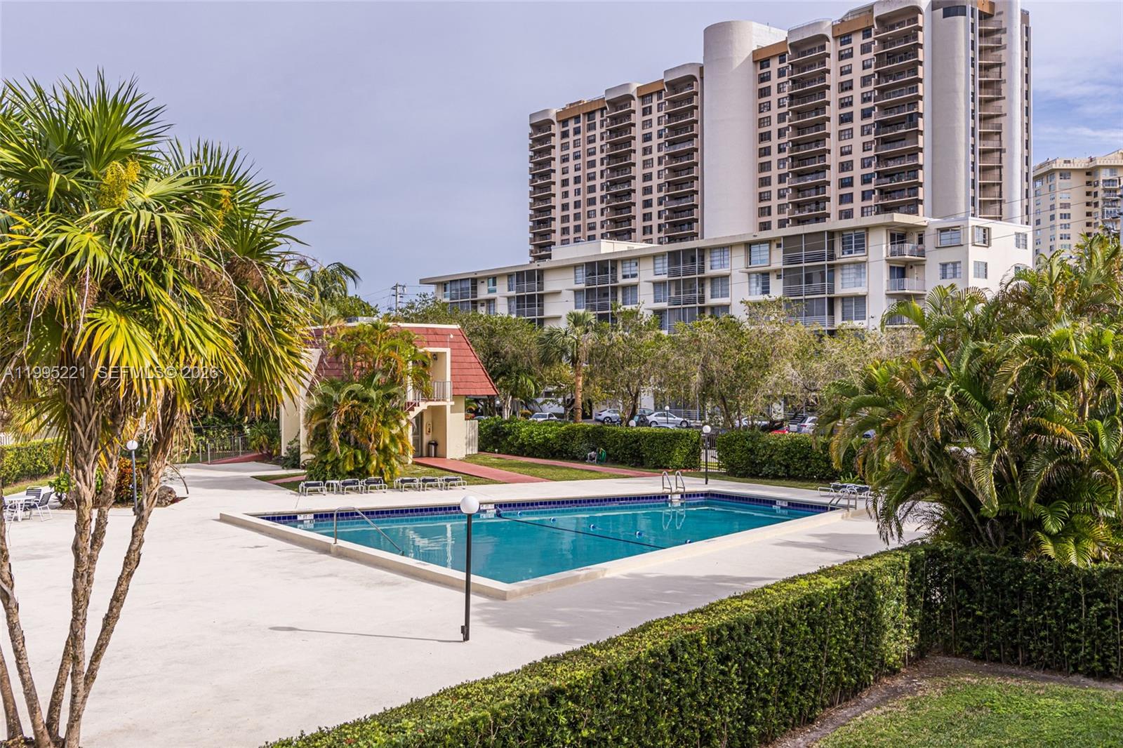 NORTHGATE TOWNHOUSE CONDO - Residential Lease