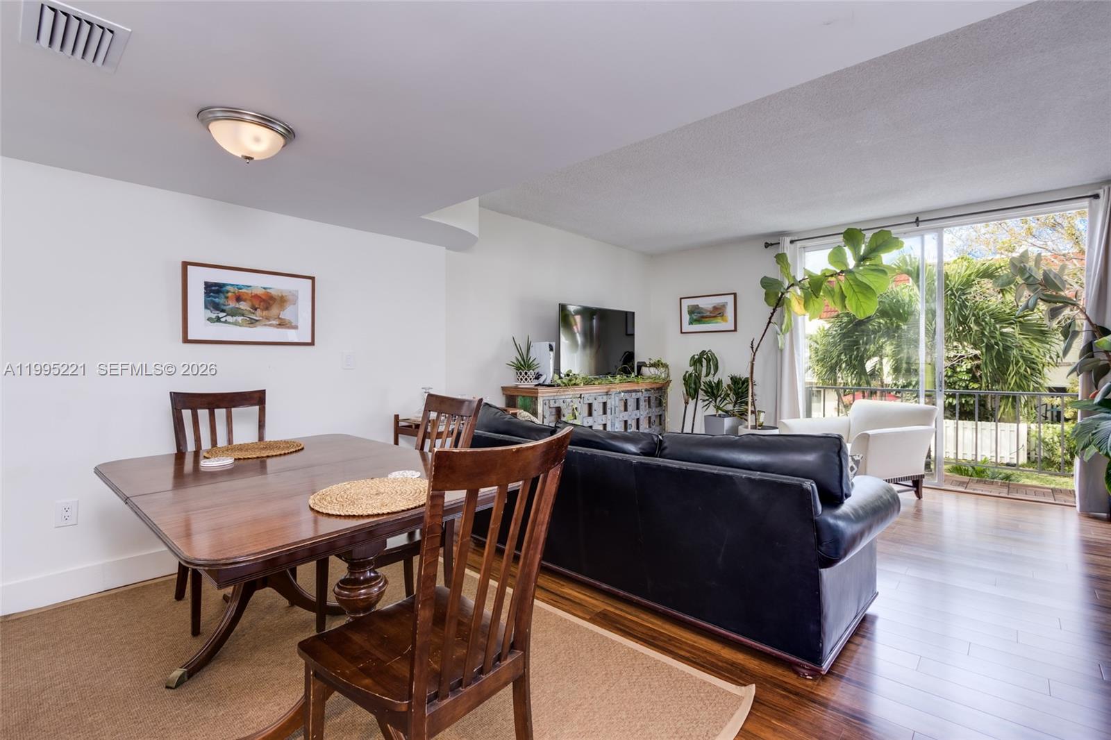 NORTHGATE TOWNHOUSE CONDO - Residential Lease