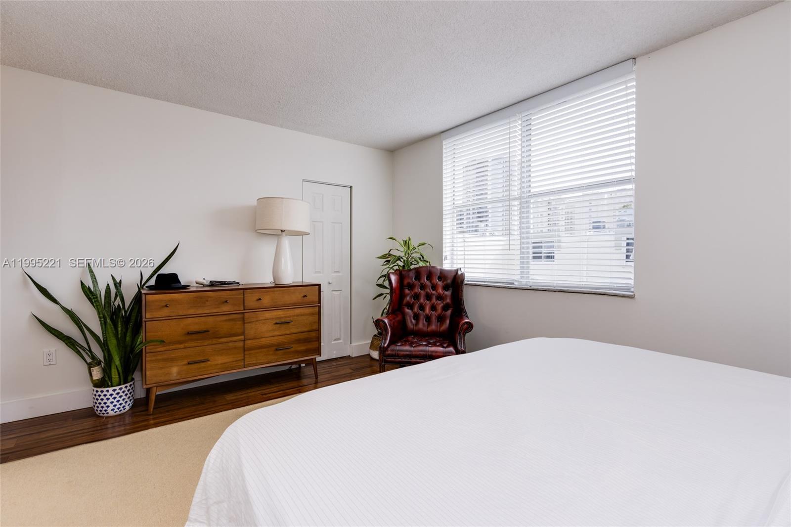 NORTHGATE TOWNHOUSE CONDO - Residential Lease