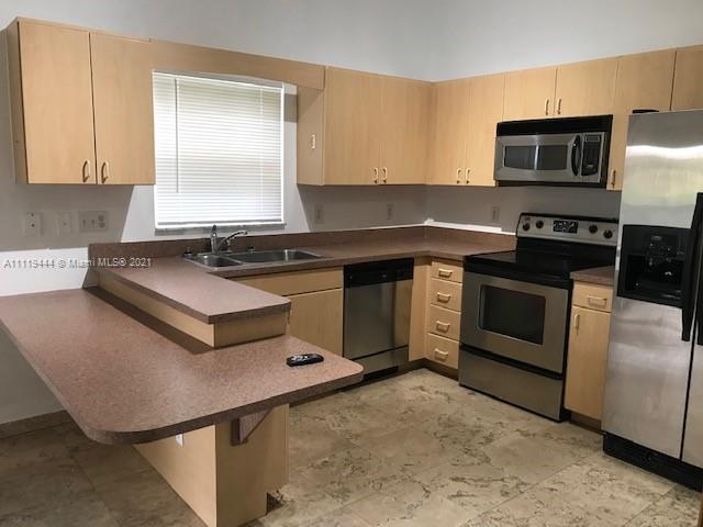 WEST DANIA HEIGHTS - Residential Lease