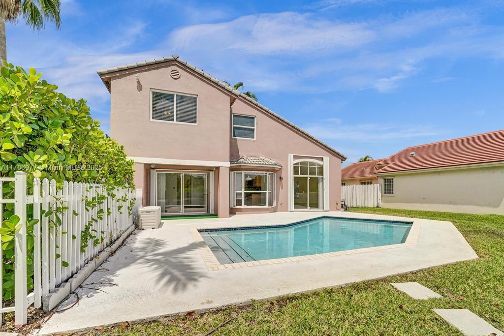 1021 NW 173rd Ave