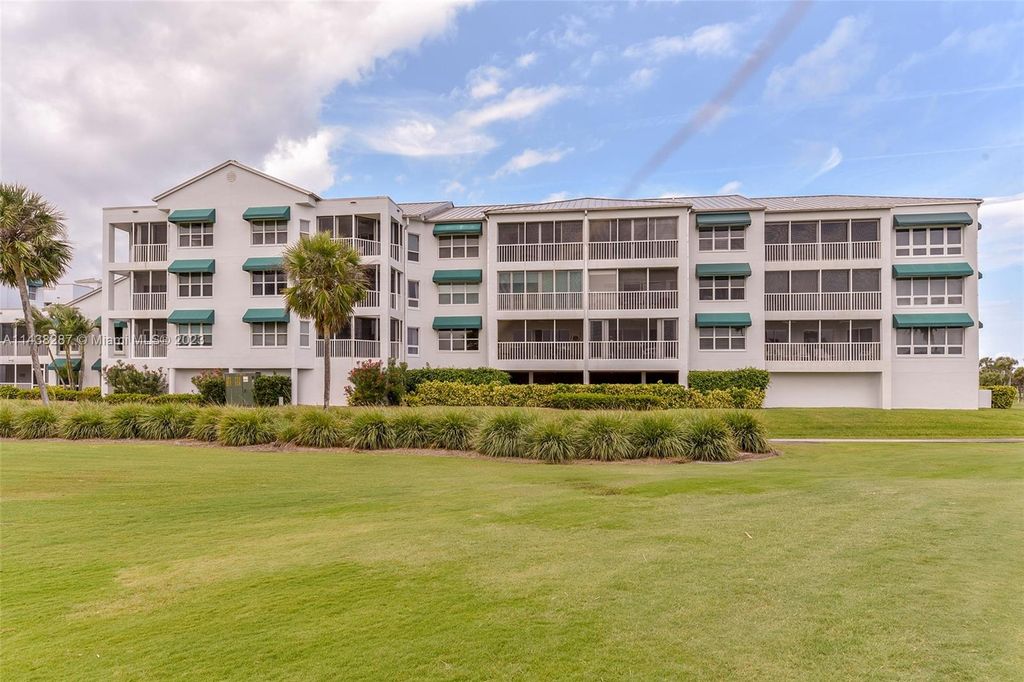 Photo of 145 NE Edgewater Dr #4105, Hutchinson Island, FL 34996 (MLS # A11438287)