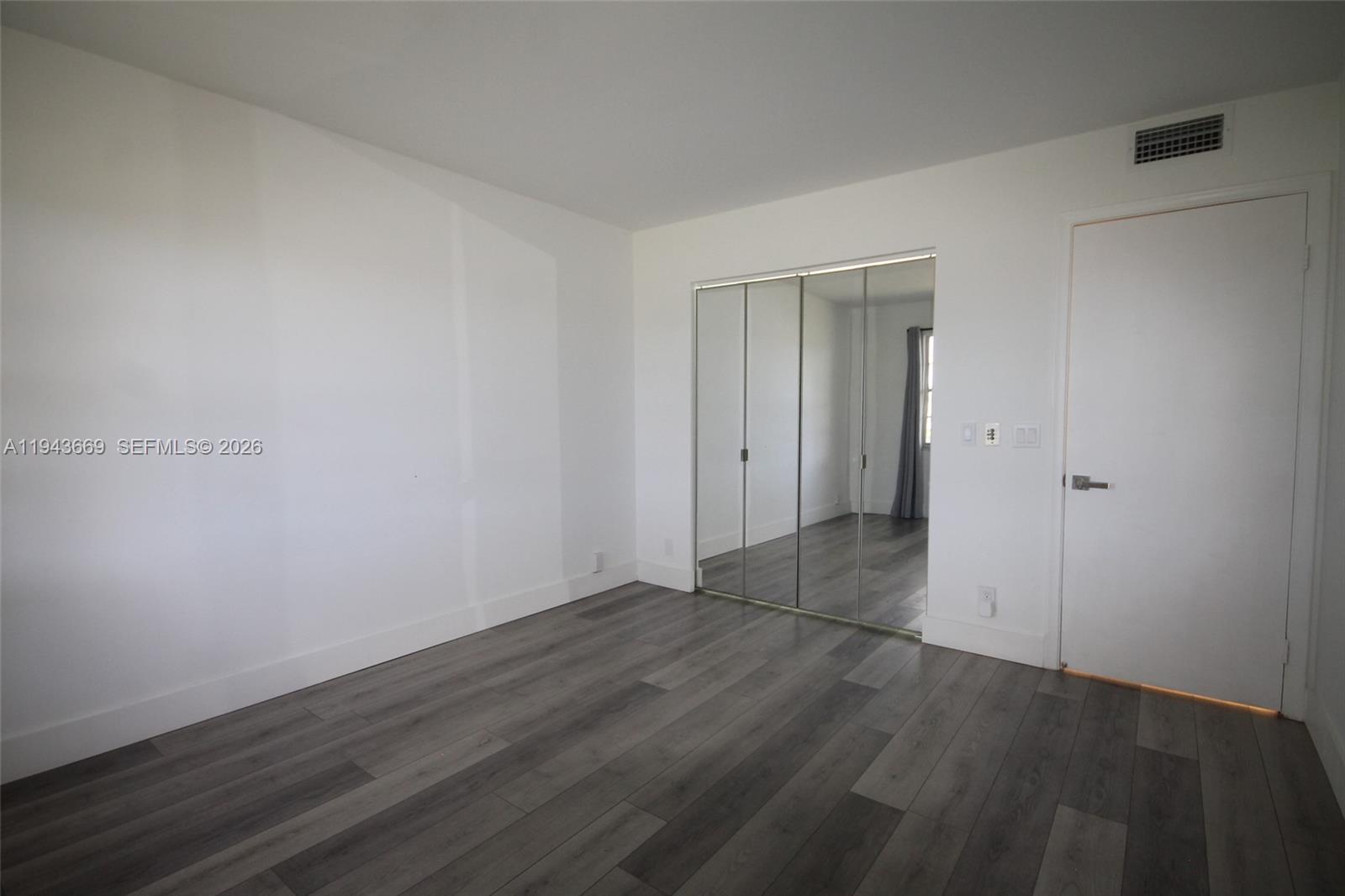NEW HAMPTON AT CENTURY VI - Residential Lease