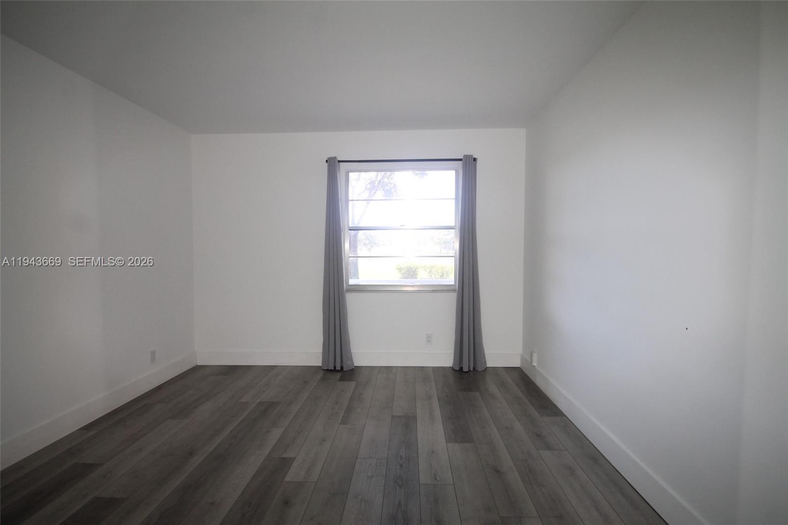 NEW HAMPTON AT CENTURY VI - Residential Lease