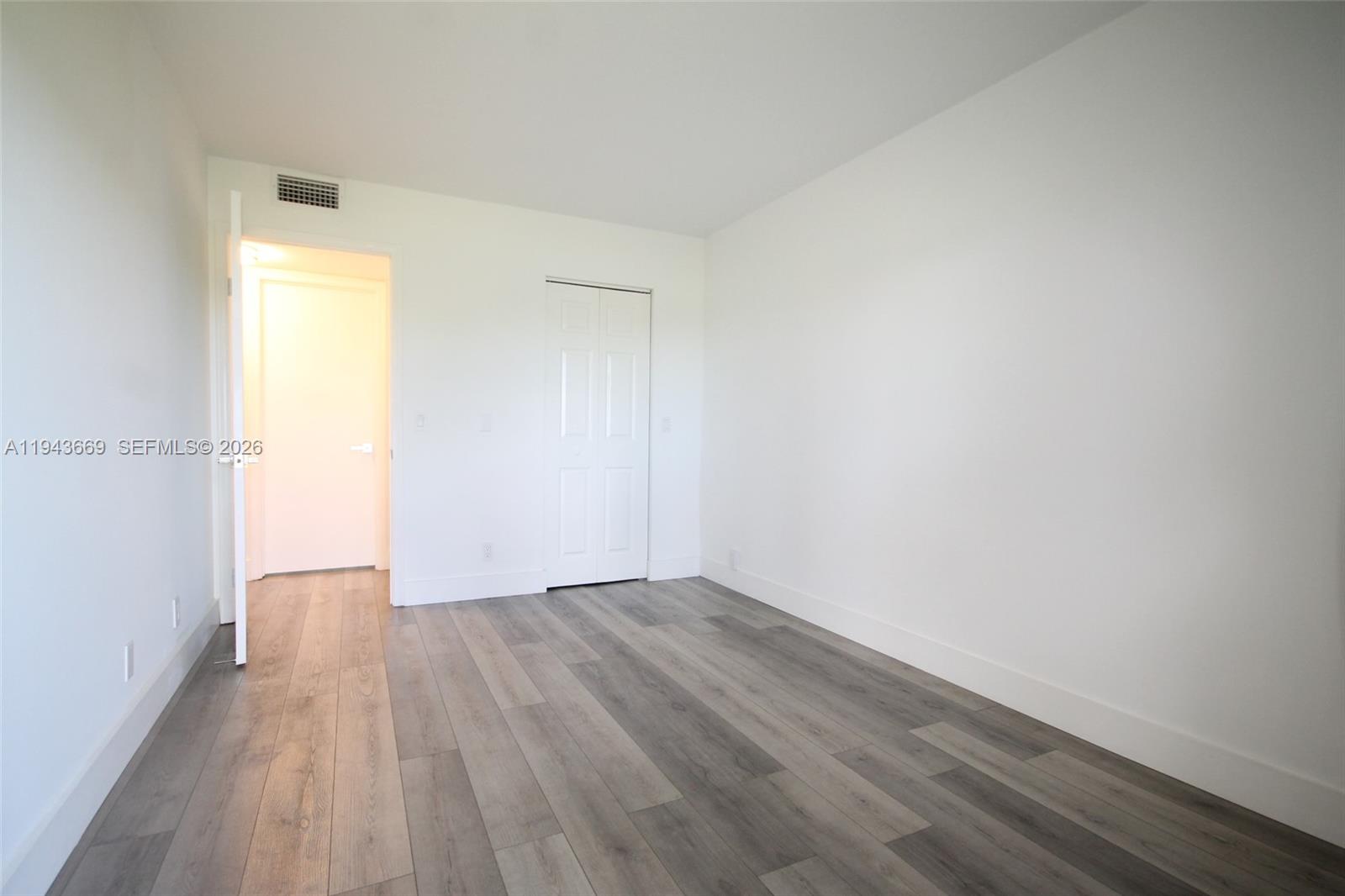 NEW HAMPTON AT CENTURY VI - Residential Lease