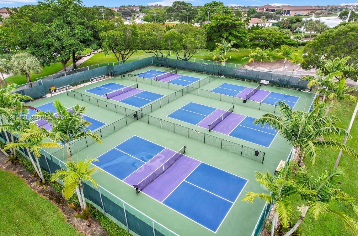 NEW HAMPTON AT CENTURY VI - Residential Lease