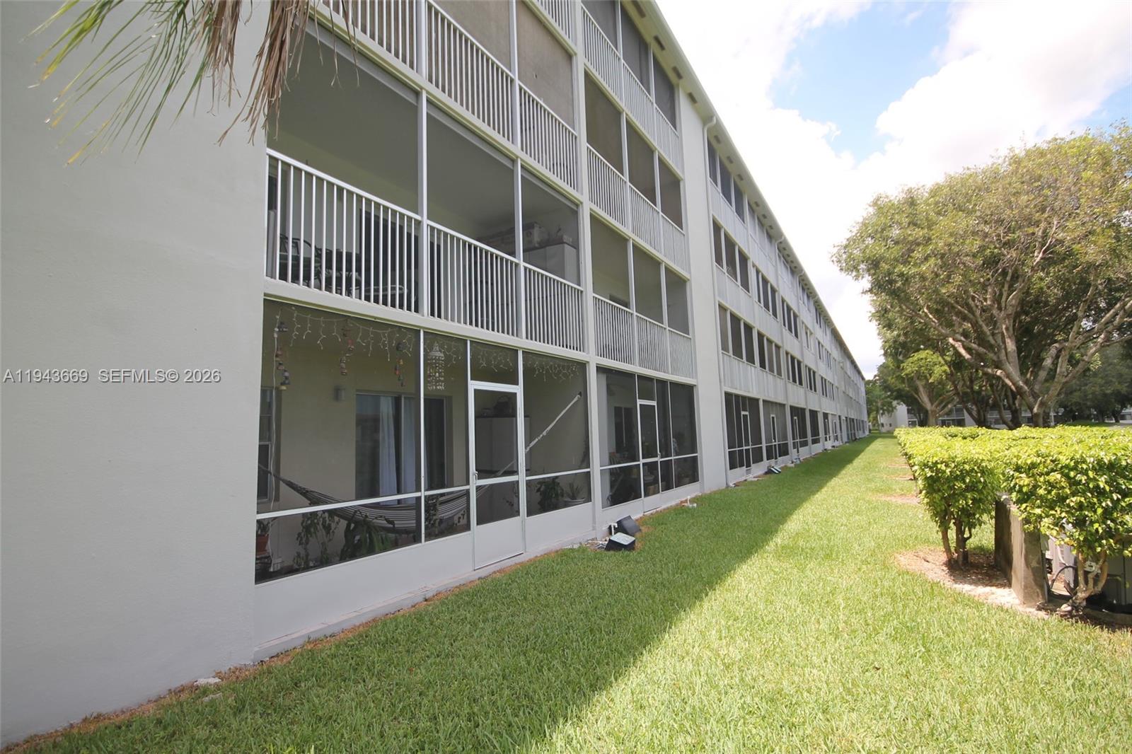 NEW HAMPTON AT CENTURY VI - Residential Lease
