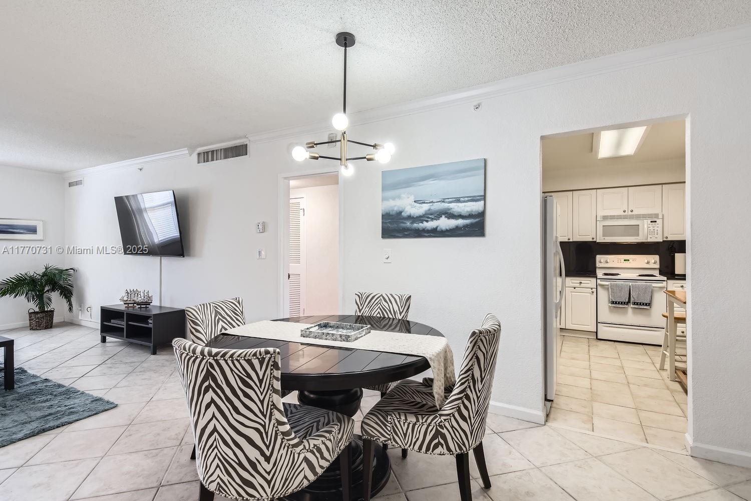 WAVE CONDO - Residential Lease
