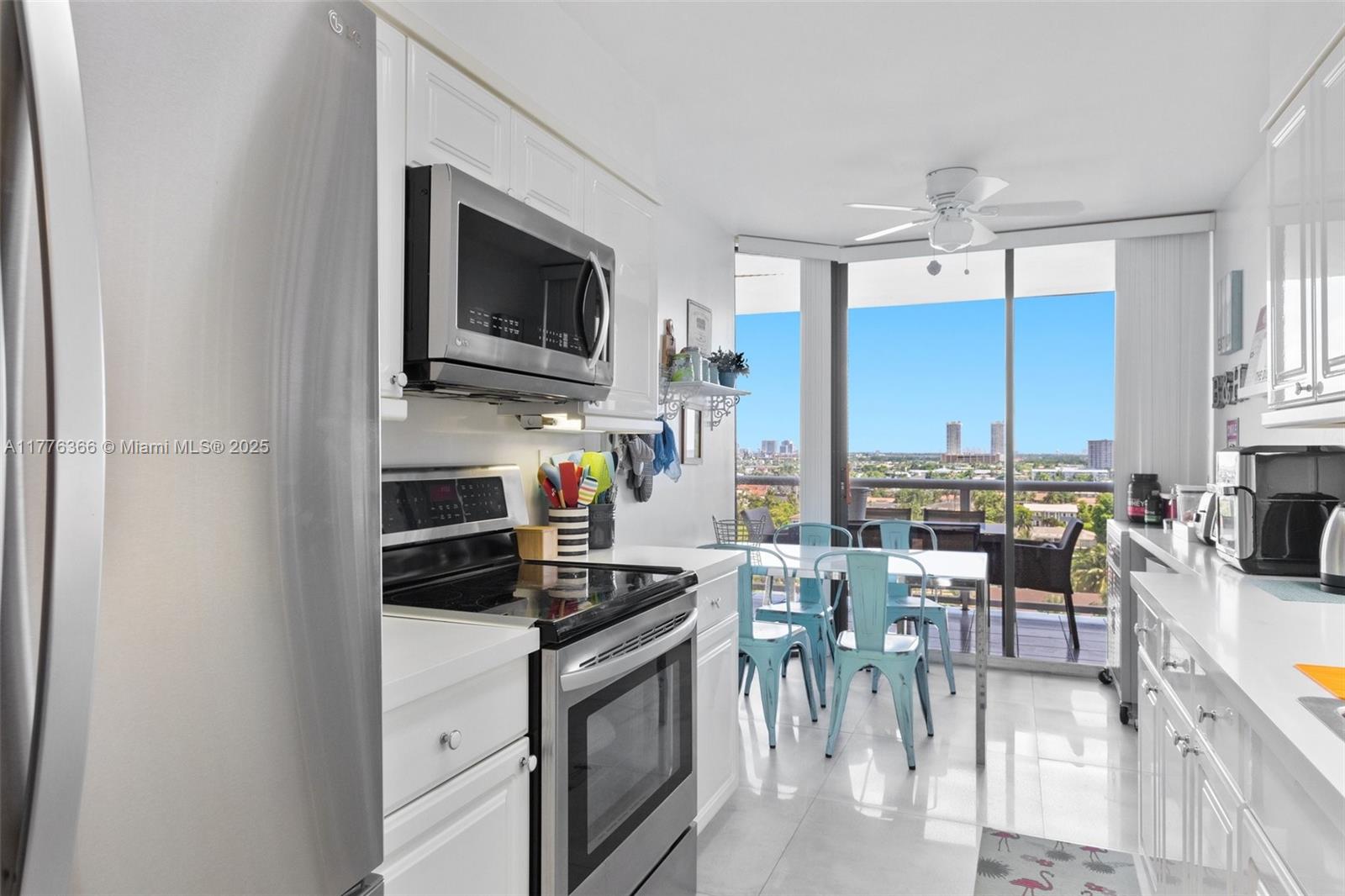 Rental Property at 3598 Yacht Club Dr 1002, Aventura, Miami-Dade County, Florida - Bedrooms: 3 
Bathrooms: 2  - $4,500 MO.