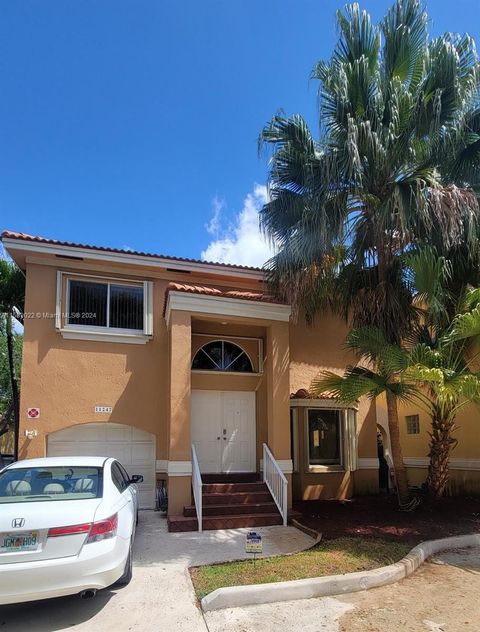 11247 Lakeview Dr, Coral Springs, FL 33071 - MLS#: A11589022