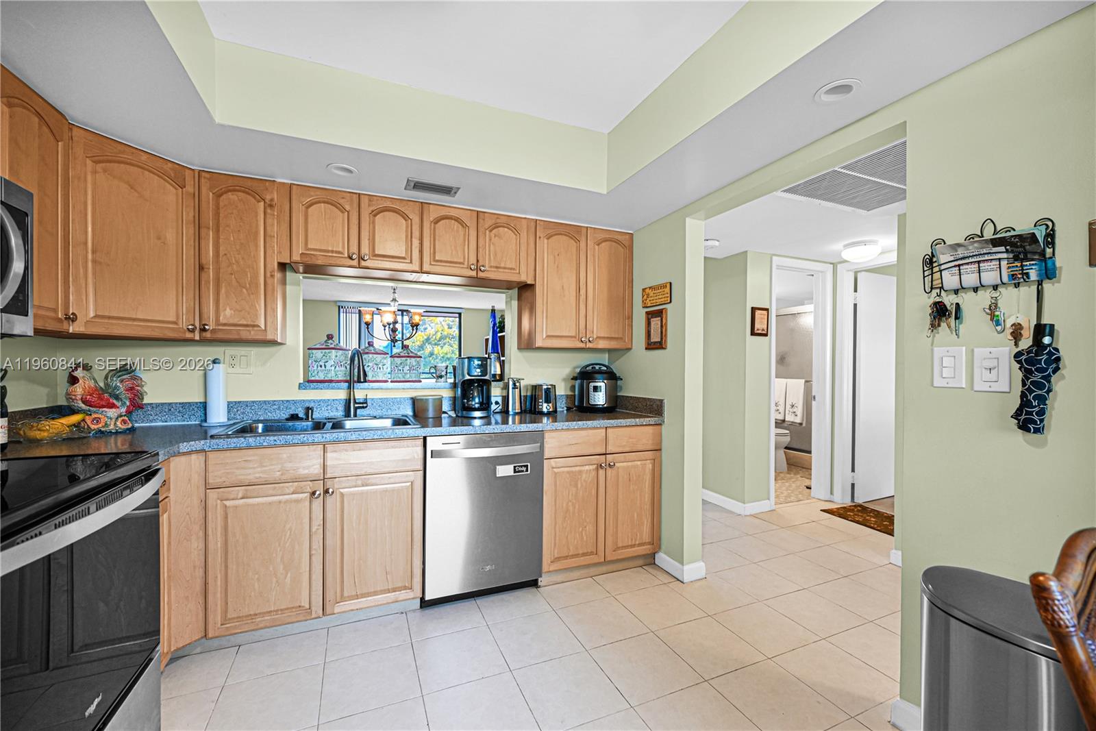 COLONY POINT 4 CONDO - Residential