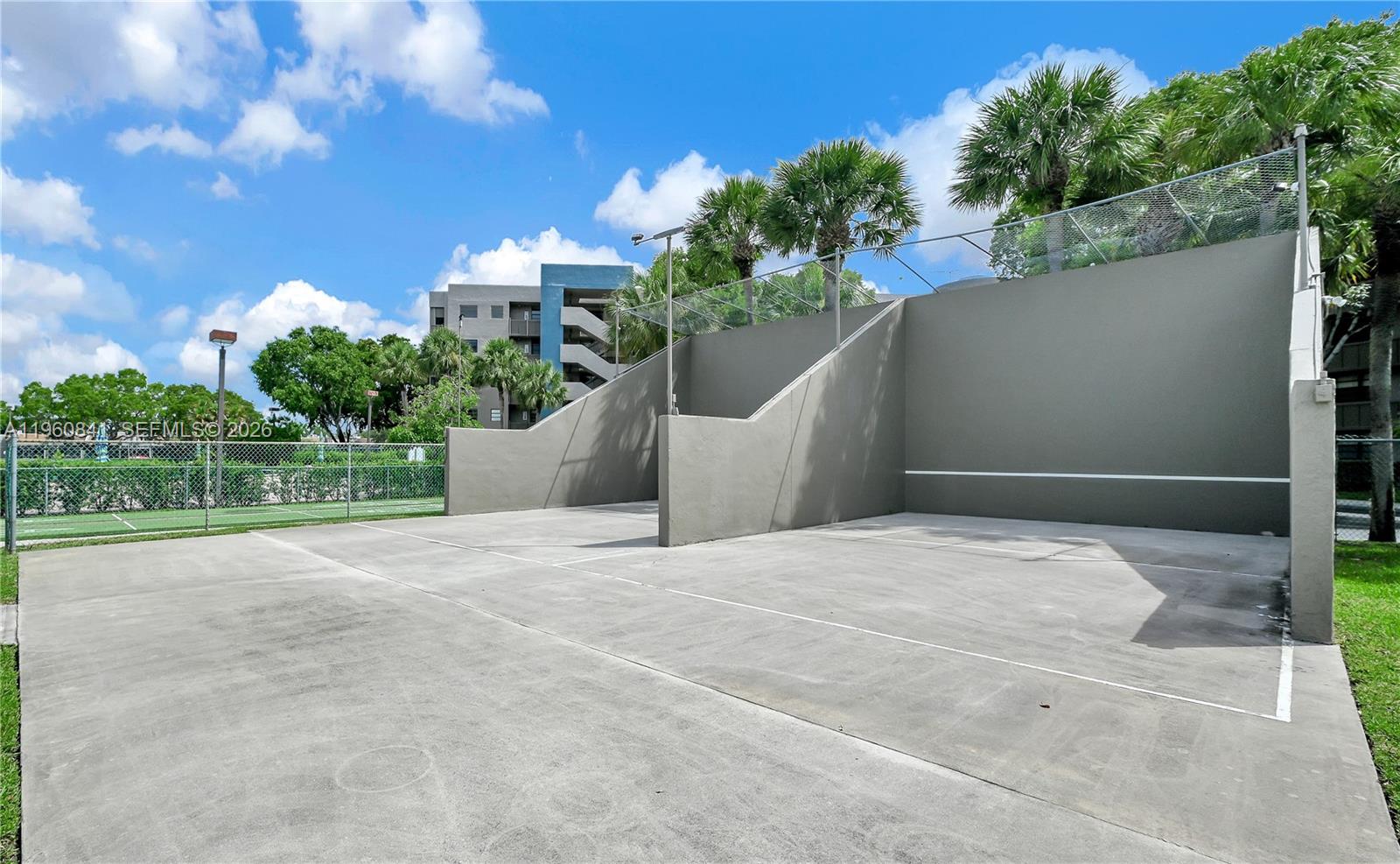 COLONY POINT 4 CONDO - Residential