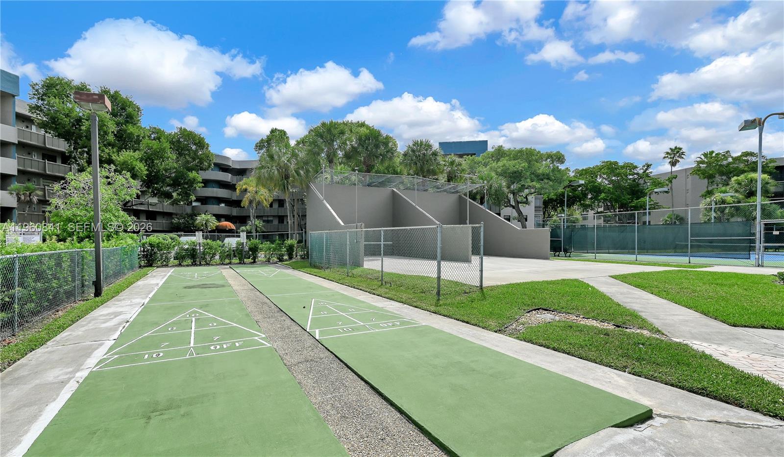 COLONY POINT 4 CONDO - Residential