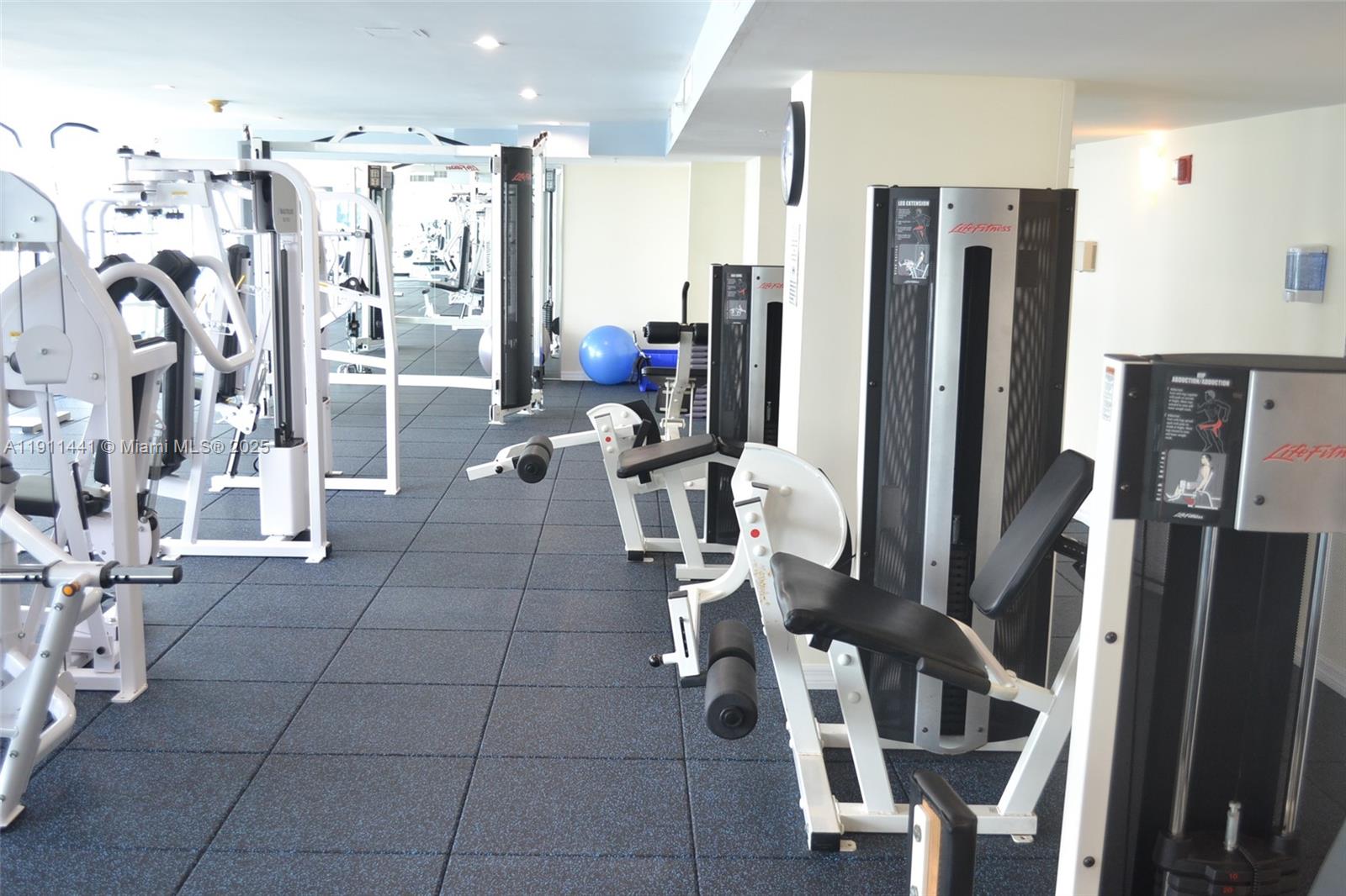 YACHT CLUB AT PORTOFINO C - Residential Lease