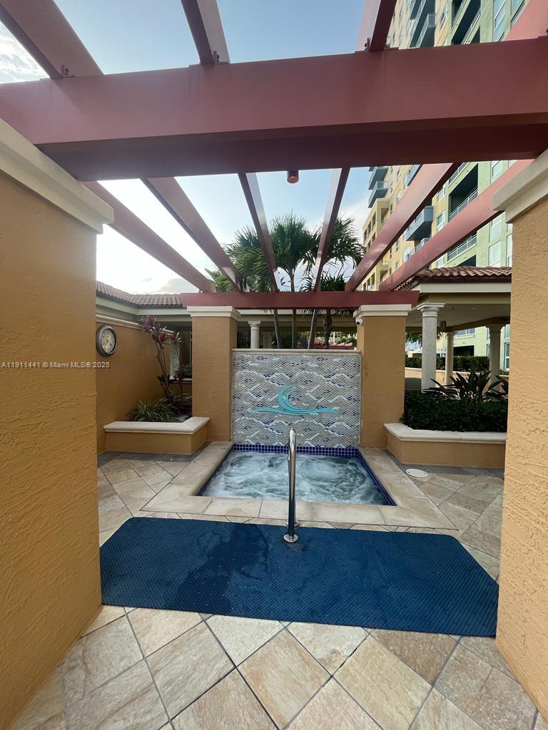 YACHT CLUB AT PORTOFINO C - Residential Lease