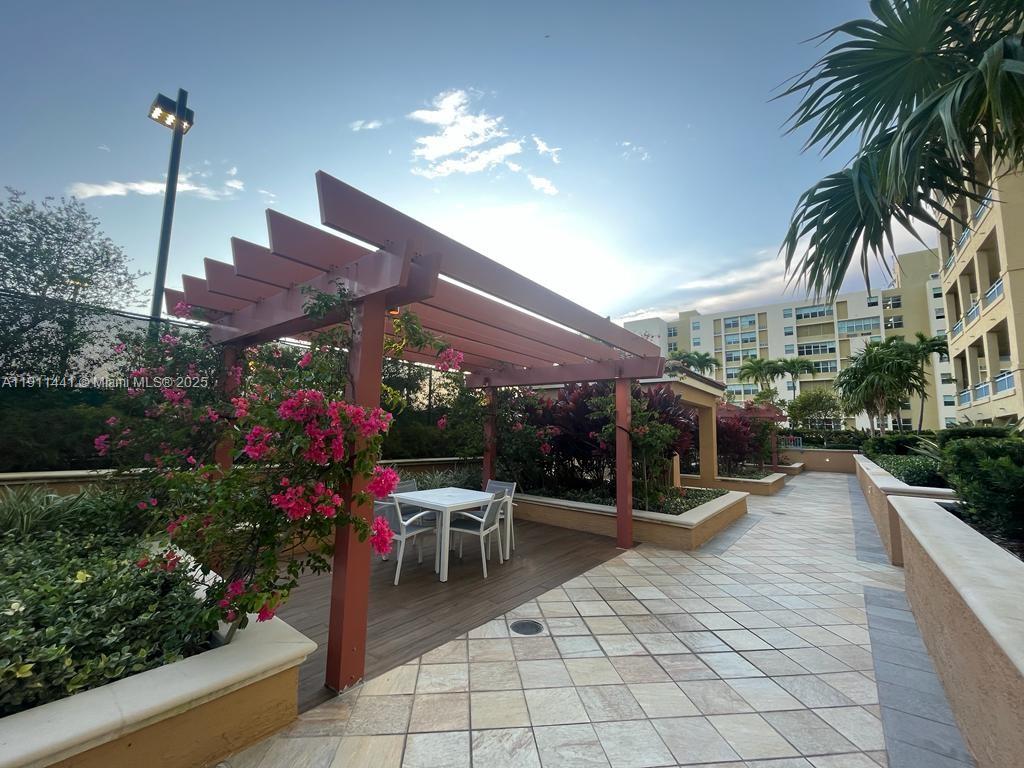 YACHT CLUB AT PORTOFINO C - Residential Lease