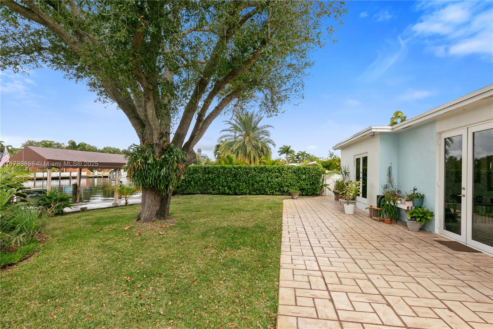DAVIS ISLES SEC 5 - Residential