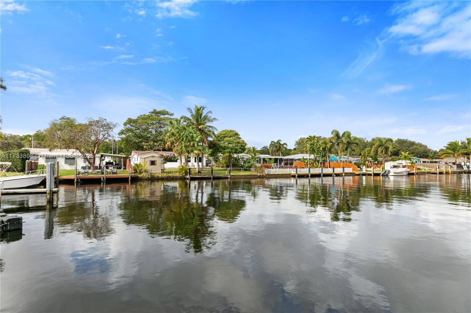 DAVIS ISLES SEC 5 - Residential