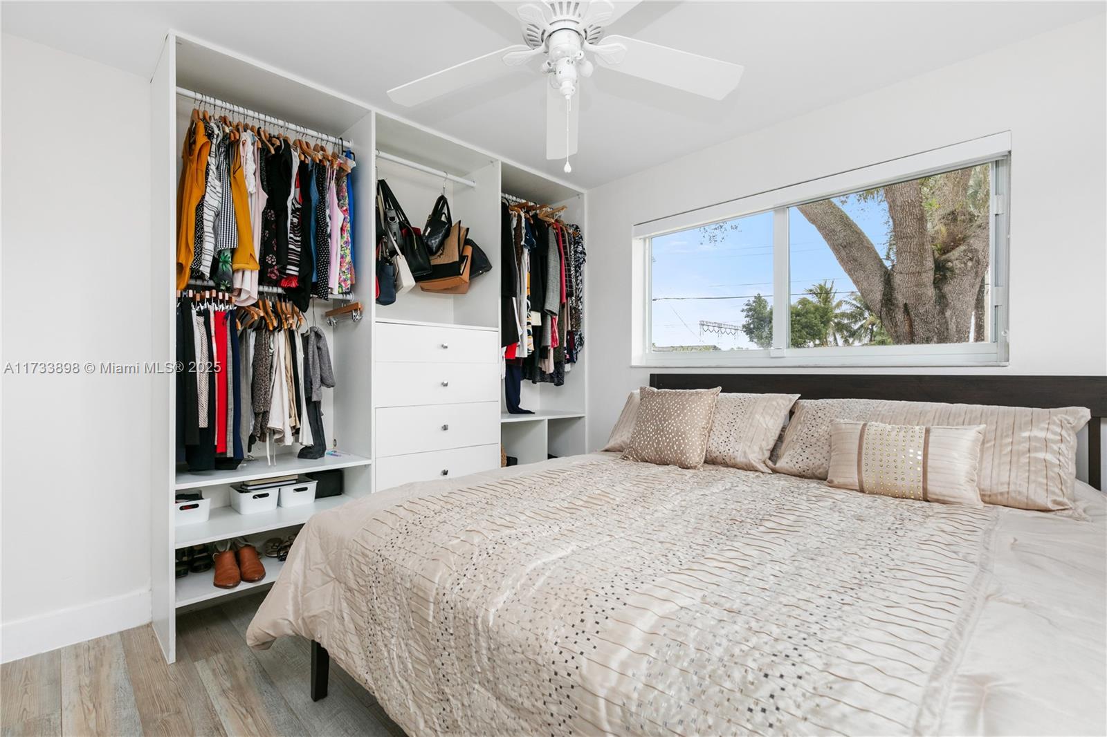 DAVIS ISLES SEC 5 - Residential
