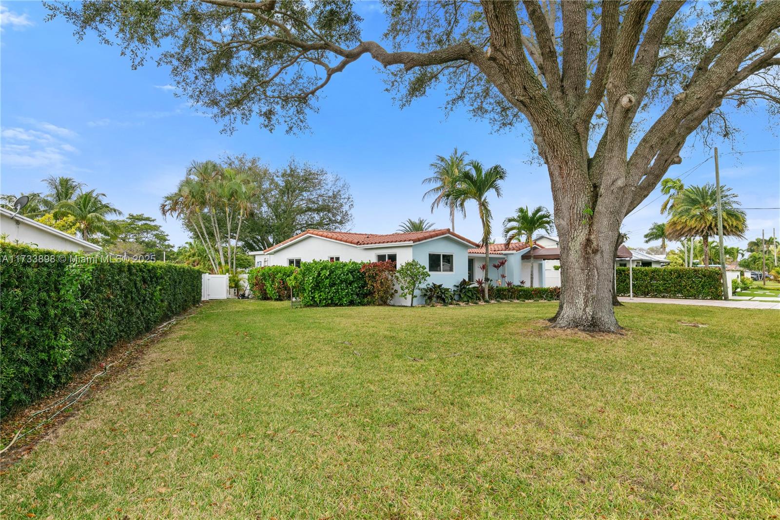 DAVIS ISLES SEC 5 - Residential