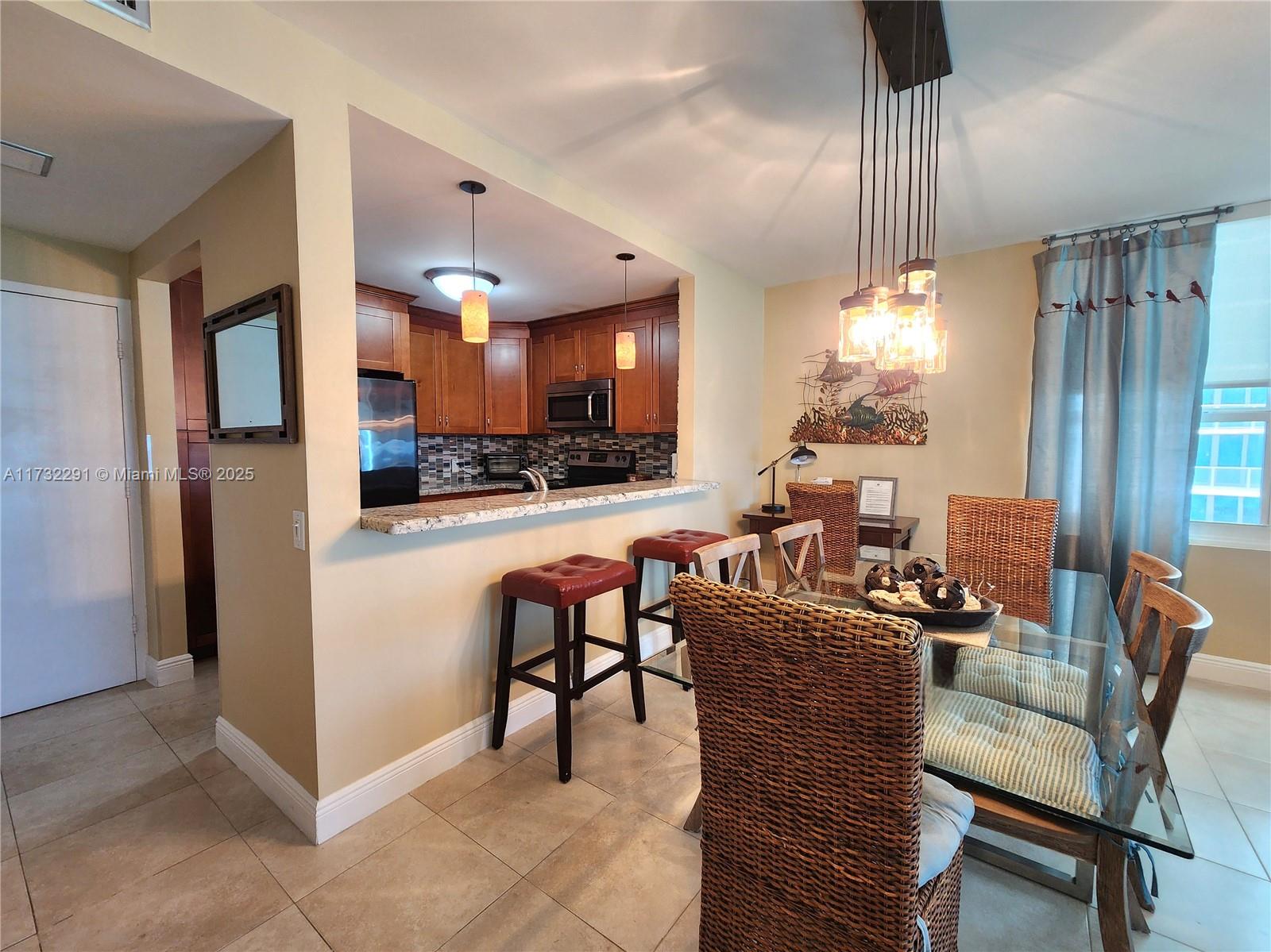 ALEXANDER TOWERS CONDO - Residential Lease