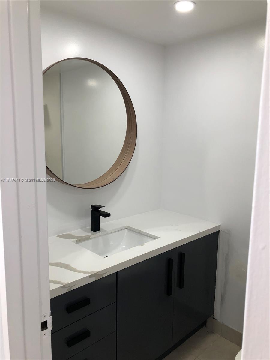KENNEDY HOUSE CONDO - Residential