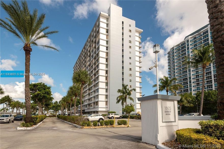 True Florida living within minutes to the beach in this loft style unit. Panoramic view of Biscayne Bay and Downtown skyline from the open and private balcony, open kitchen concept with new appliances, remodeled bathroom; totally refurbished including new AC. The building amenities include resort style heated pool, fitness center, activity room, valet, viewing dock and laundry room on each floor. Full service bldg totally renovated. Half mile from the beach, public transportation including free trolley route, close to restaurants, Miami Design District, Wynwood, the airport & shops. 1 assigned parking and more! Tenant occupied paying $2,000 p/mon thru May 31 2025.