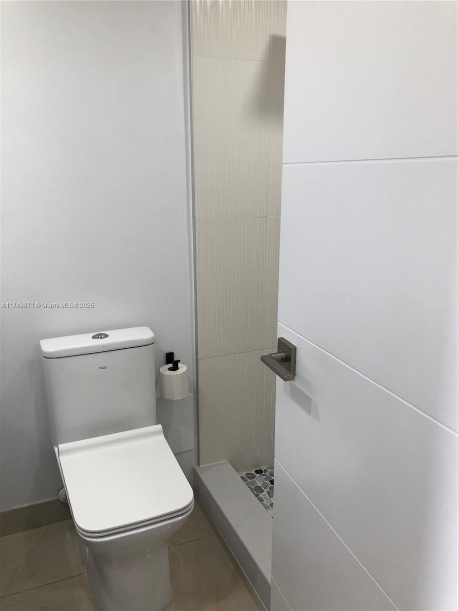 KENNEDY HOUSE CONDO - Residential