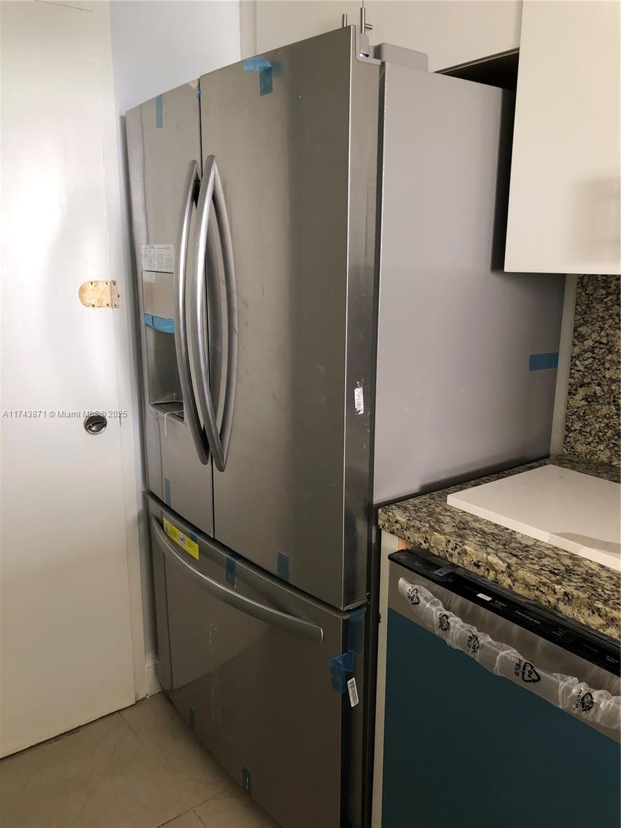 KENNEDY HOUSE CONDO - Residential