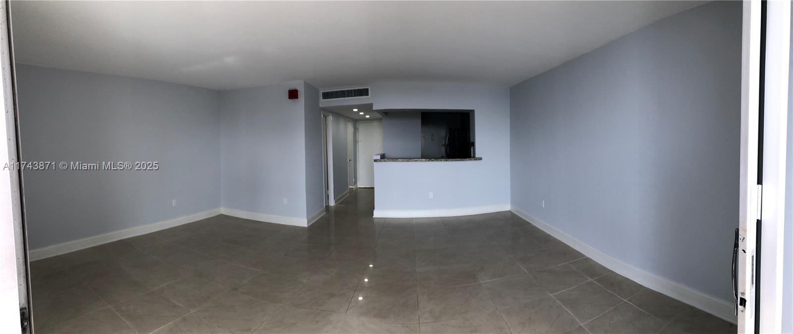 KENNEDY HOUSE CONDO - Residential
