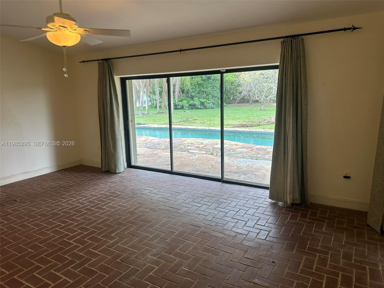 REDLAND - Residential