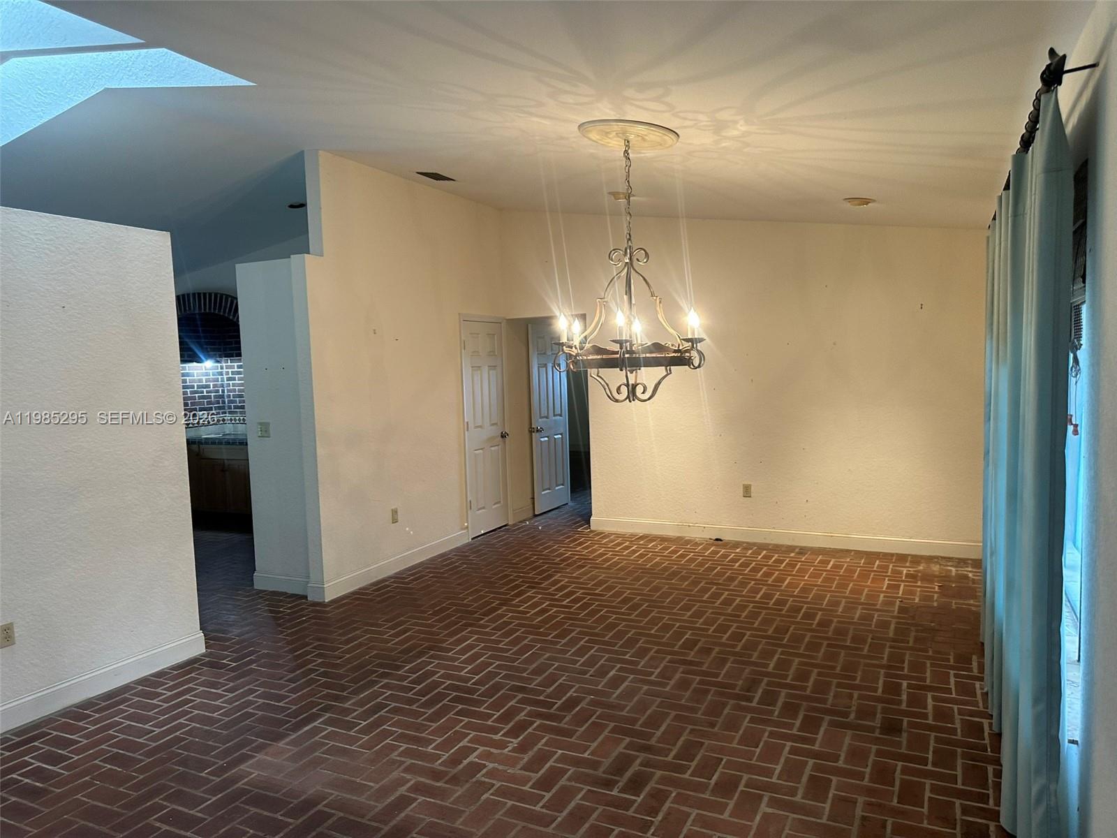 REDLAND - Residential