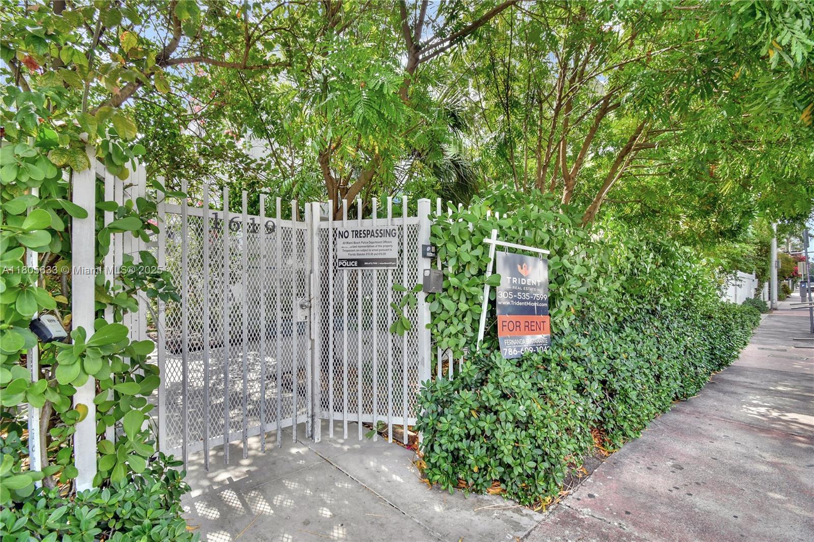 1619 Meridian Ave 8, Miami Beach, Miami-Dade County, Florida - 1 Bathrooms - 