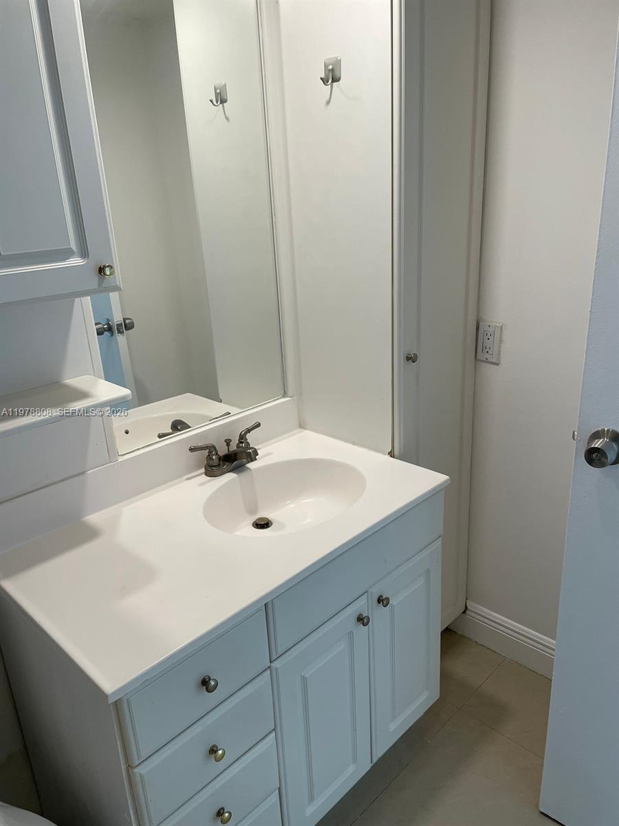 851 Three Islands Blvd 109