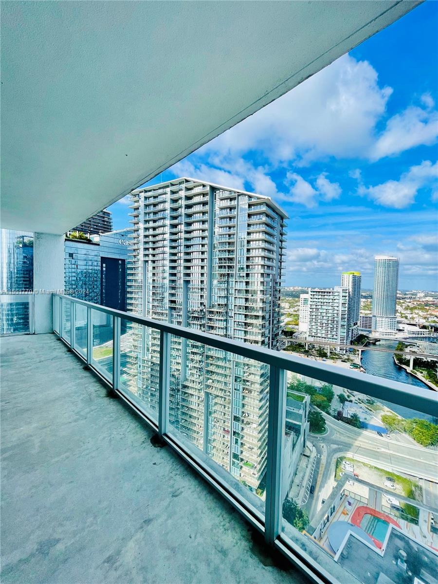 500 BRICKELL WEST CONDO - Residential Lease