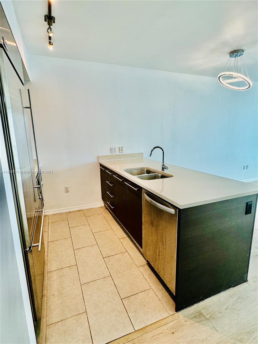 500 BRICKELL WEST CONDO - Residential Lease