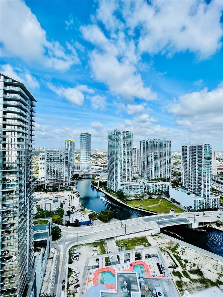 500 BRICKELL WEST CONDO - Residential Lease