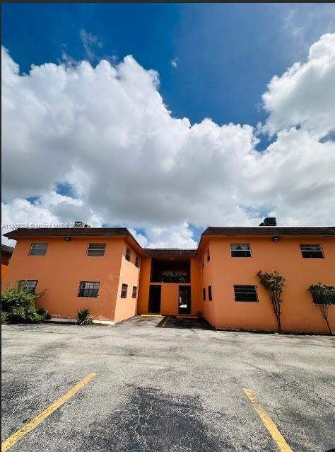 Rental Property at 735 W 15th St 9, Hialeah, Miami-Dade County, Florida - Bedrooms: 2 
Bathrooms: 1  - $2,100 MO.